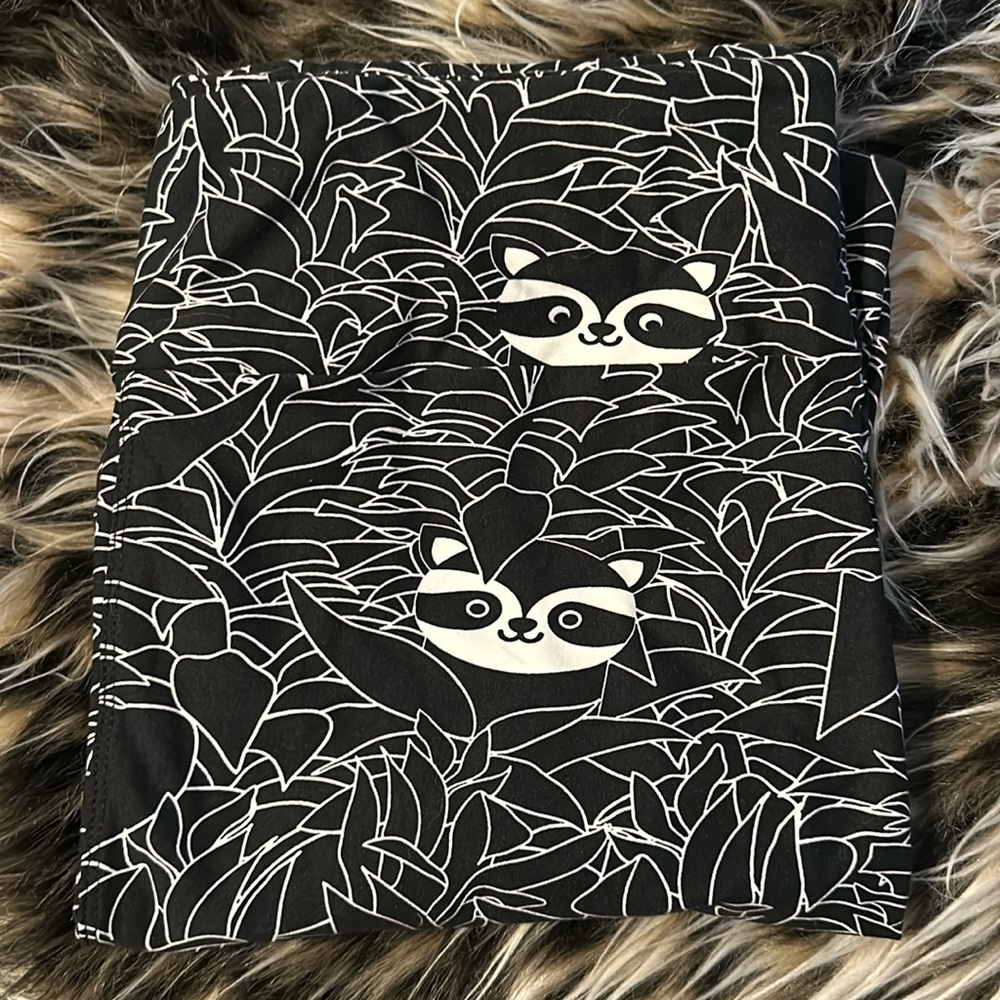 LuLaRoe TC2 leggings. Raccoon print